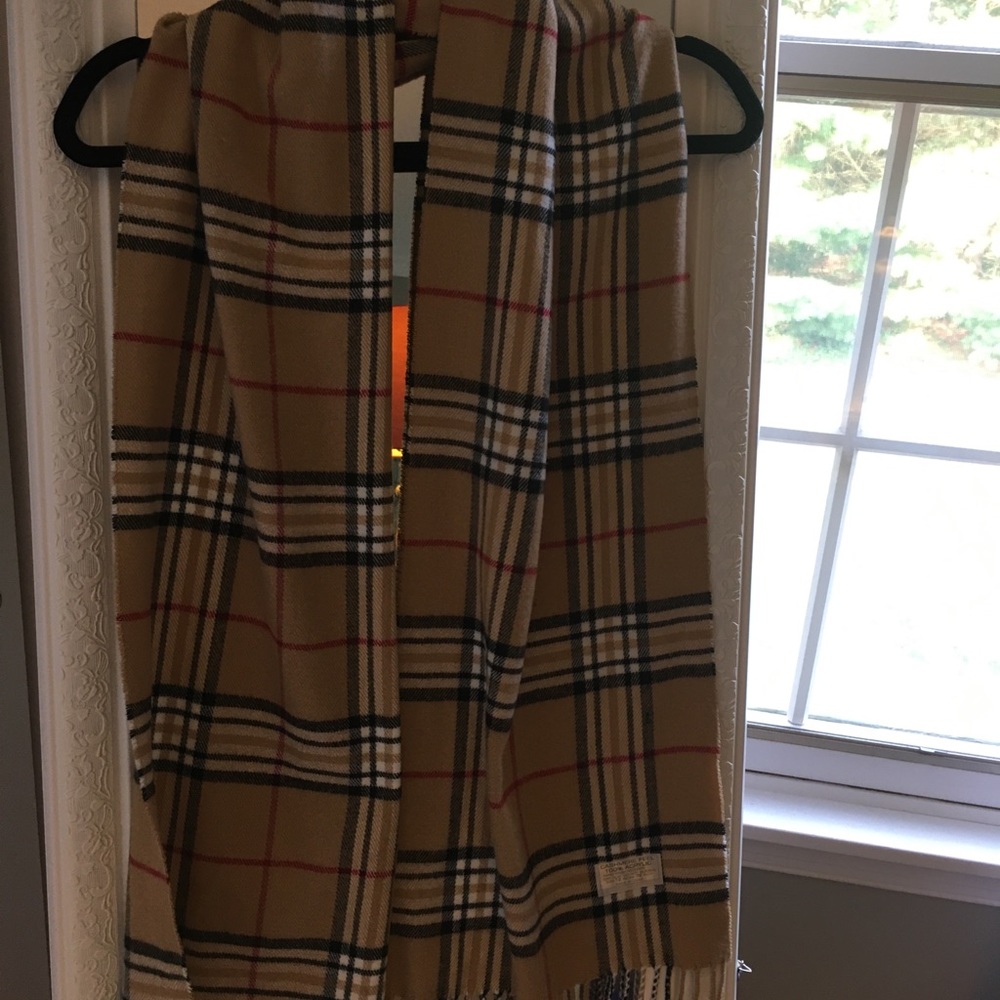 Cashmere scarf